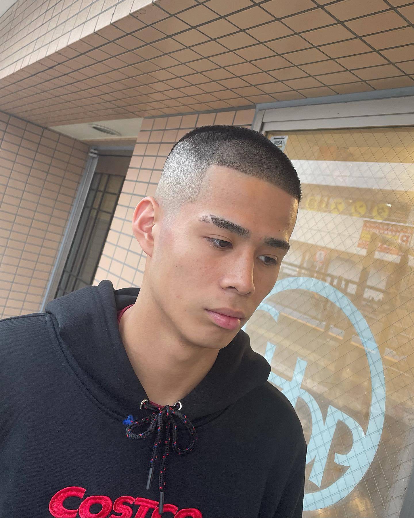 最考验男人颜值的发型来了超短圆寸头超级清爽有型