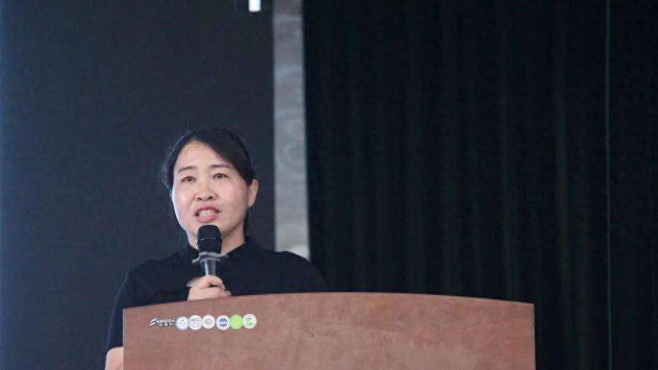 闻喜中学举办新高一初升高衔接指导暨政策宣讲会