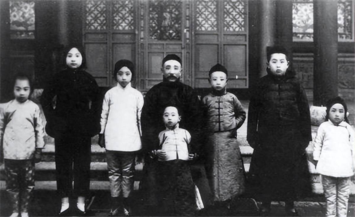 许澍旸:张作霖强娶的四姨太,90岁去世葬八宝山,四个子女不简单_张学思