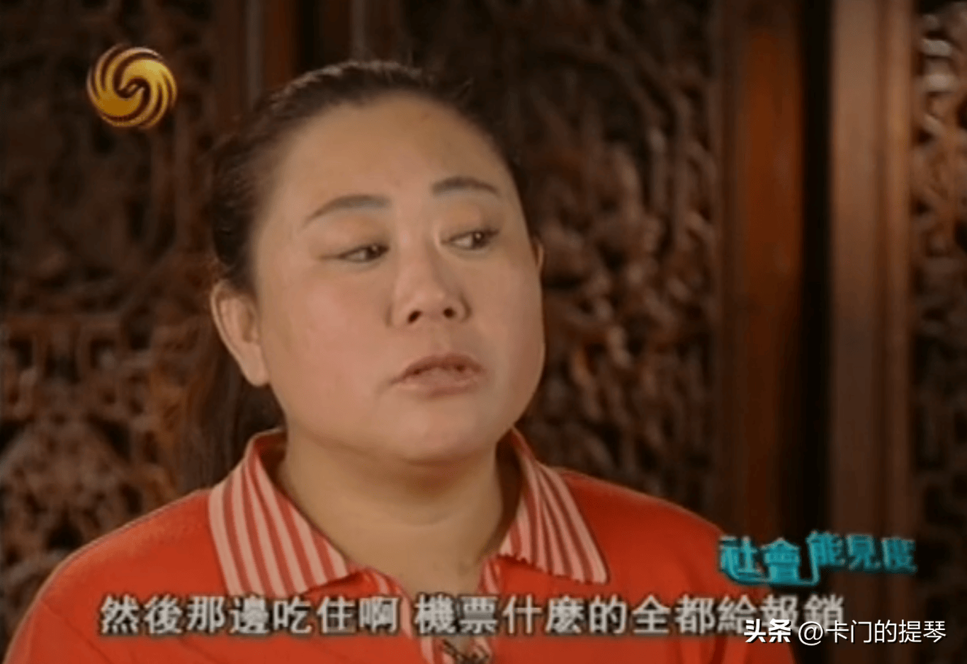 他们通过云南偷渡进入老挝,一到赌场就被金碧辉煌的场景震撼了.