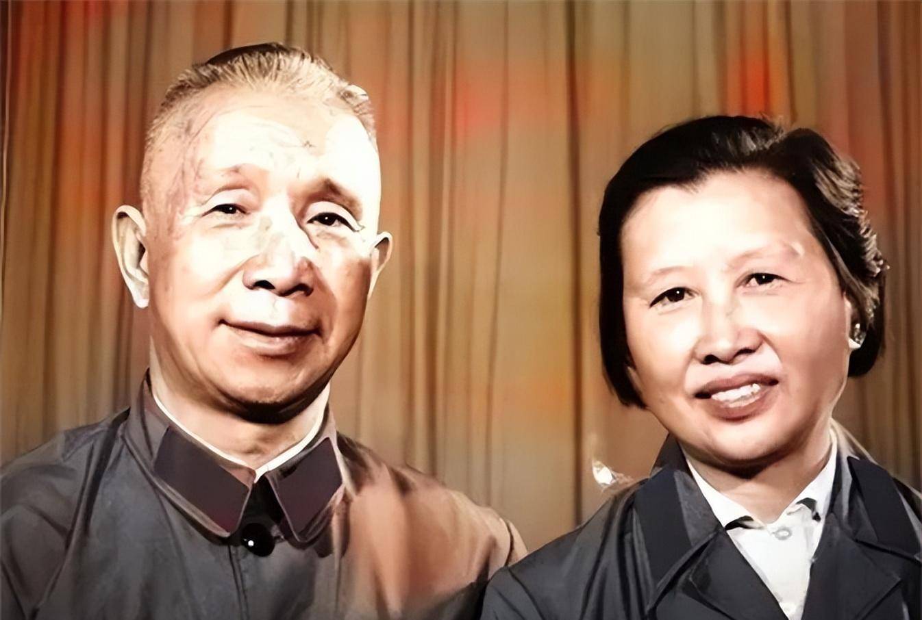 将门出虎女:粟裕将军幼女粟惠宁,自幼从军,军衔比丈夫还高一级