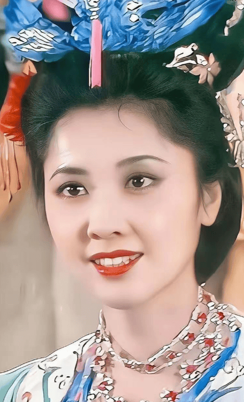 "女儿国国王"朱琳近况曝光:72岁倒像30岁,不愧为大陆第一美人!