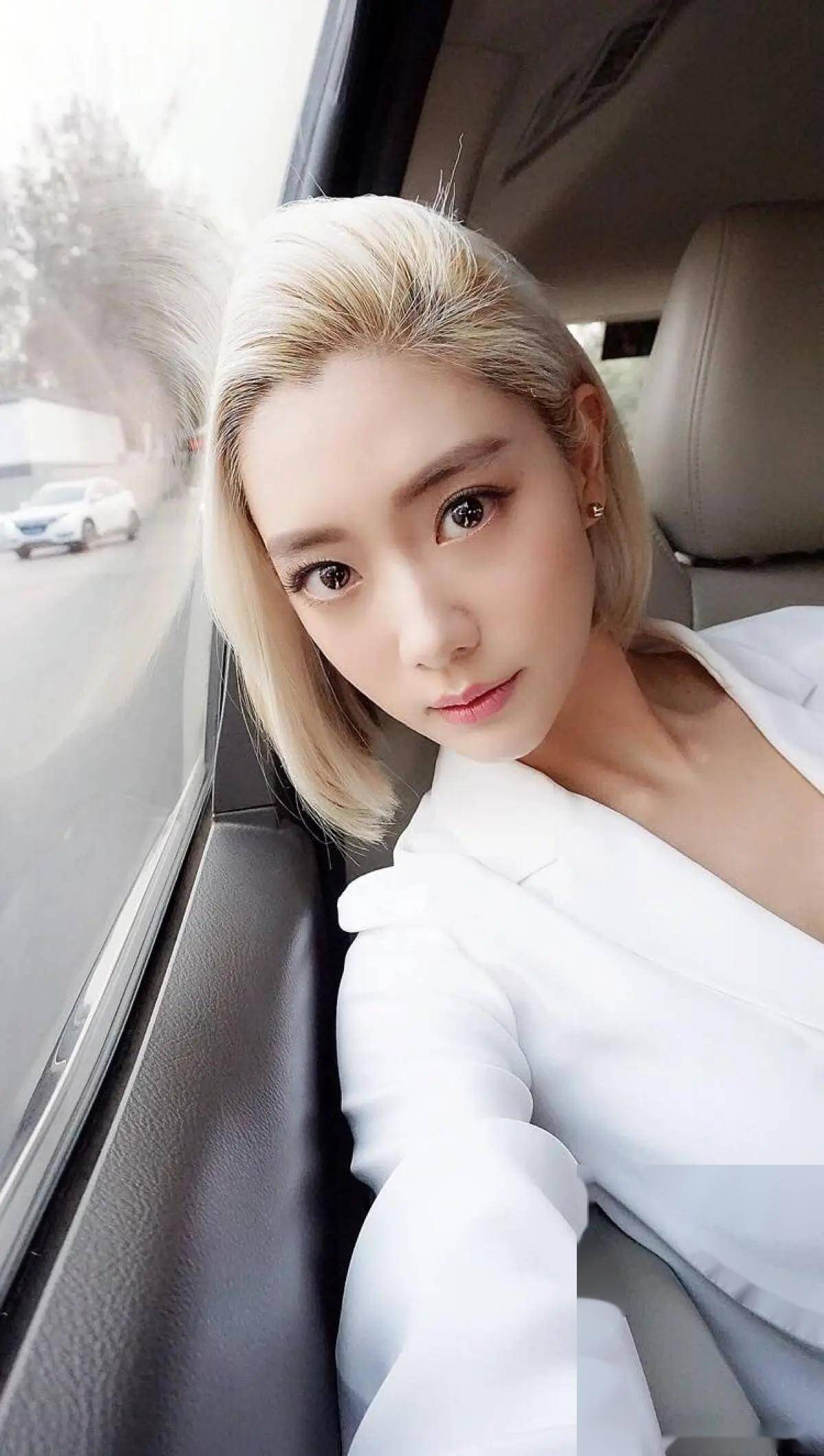 斯嘉丽·约翰逊才是性感与智慧并存的女性代表!_锻炼_外貌_身材