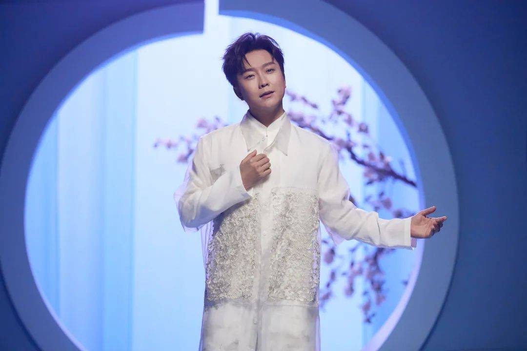 李玉刚这首经典国风歌曲,男女声切换自如,简直无人能及