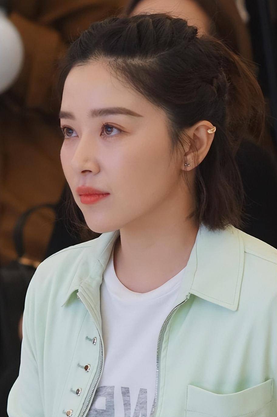 一个动作,戳穿了阚清子的"真实处境",别再责怪纪凌尘!