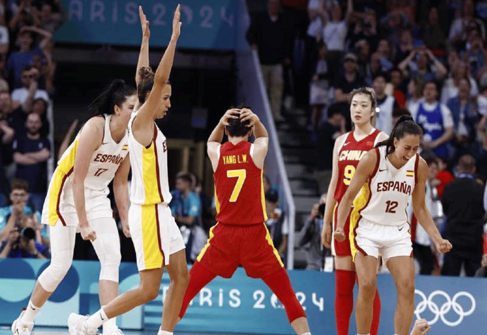 姚明隔空喊话！女篮无人理会，2位世界冠军球员遭球迷问候-篮球女姚明