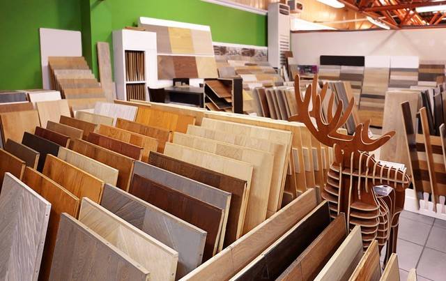 通过采用环保材料,优化生产工艺,加强废弃物处理等