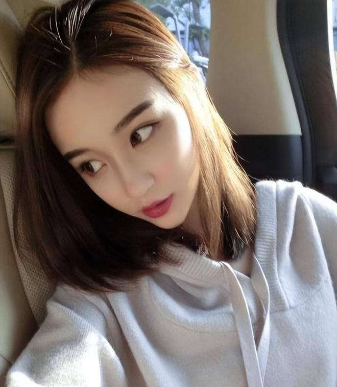 初代大网红雪梨疑已离婚,两月未同框娃分开带,结婚没领证太机智