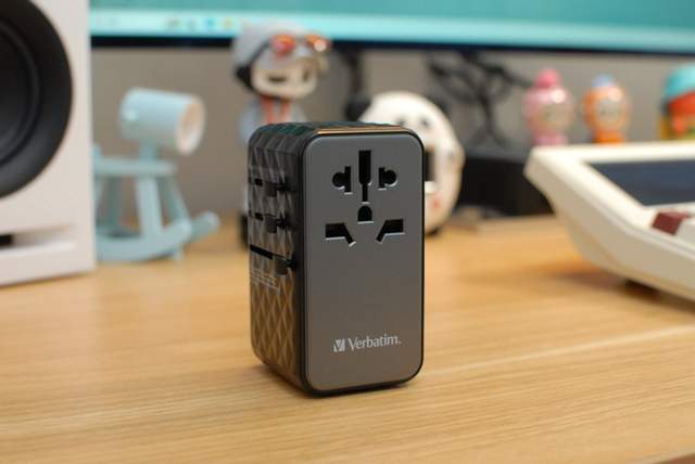 全球畅行无阻,威宝旅行转换快充插头:解锁充电新体验