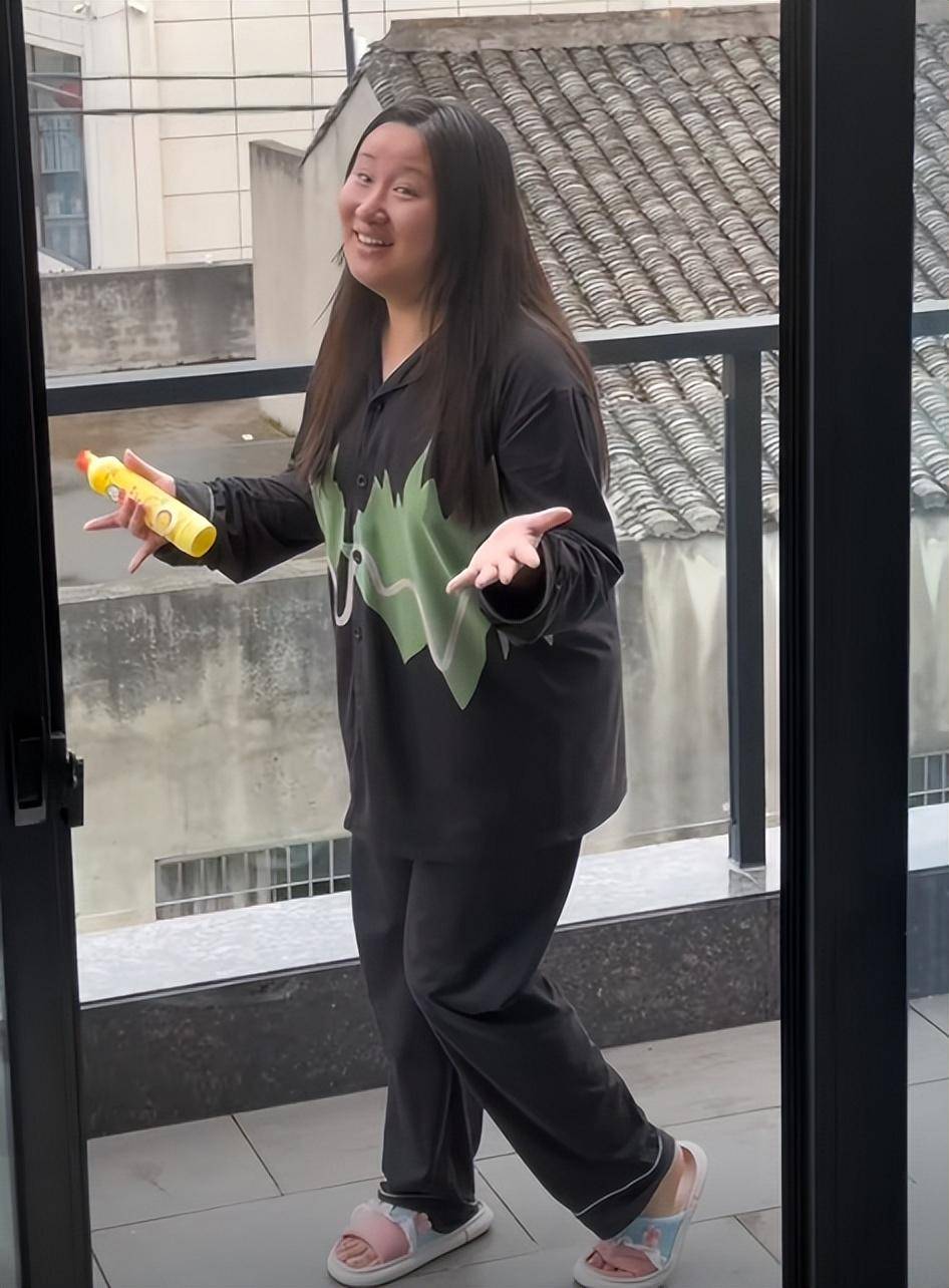 44岁潘玮柏胖至200斤,晒19岁时帅照,被罗志祥嘲讽你就继续吃吧