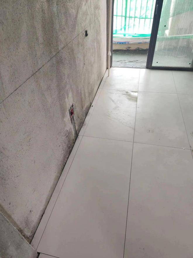 当初不听家人劝,我坚持做全屋瓷砖通铺,入住2年后有苦难言!_装修_效果_我家