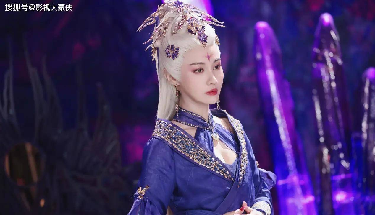 被丑男"糟蹋的"4位女明星,个个如花似玉,却鲜花插在牛粪上_杨雪_王艳