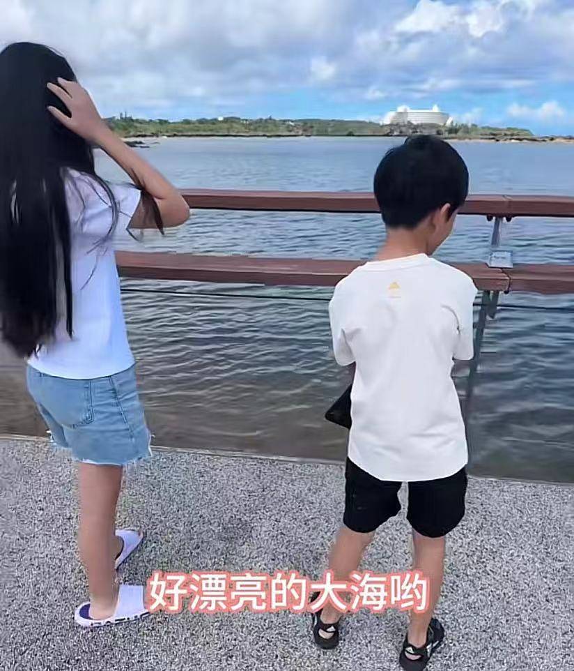 女儿疑穿着后妈买的漂亮裙子 汪小菲马筱梅带一双儿女澳门游