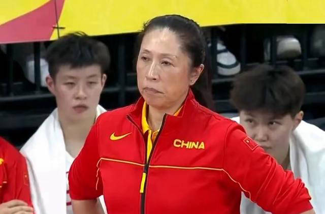 郑薇教练面对女篮耻辱出局遭遇:深入分析背后的真相