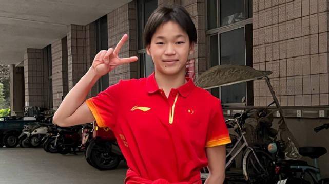 奥运金牌背后的家乡与宁静的渴望,全红婵母亲说不敢让女儿回家