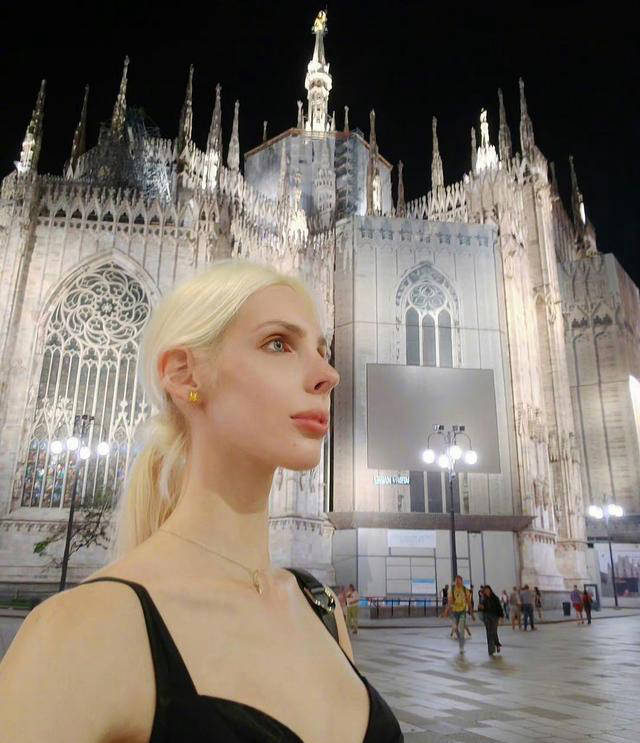 中国艺术体操历史性夺金,俄罗斯美女教练安娜塔西亚功不可没