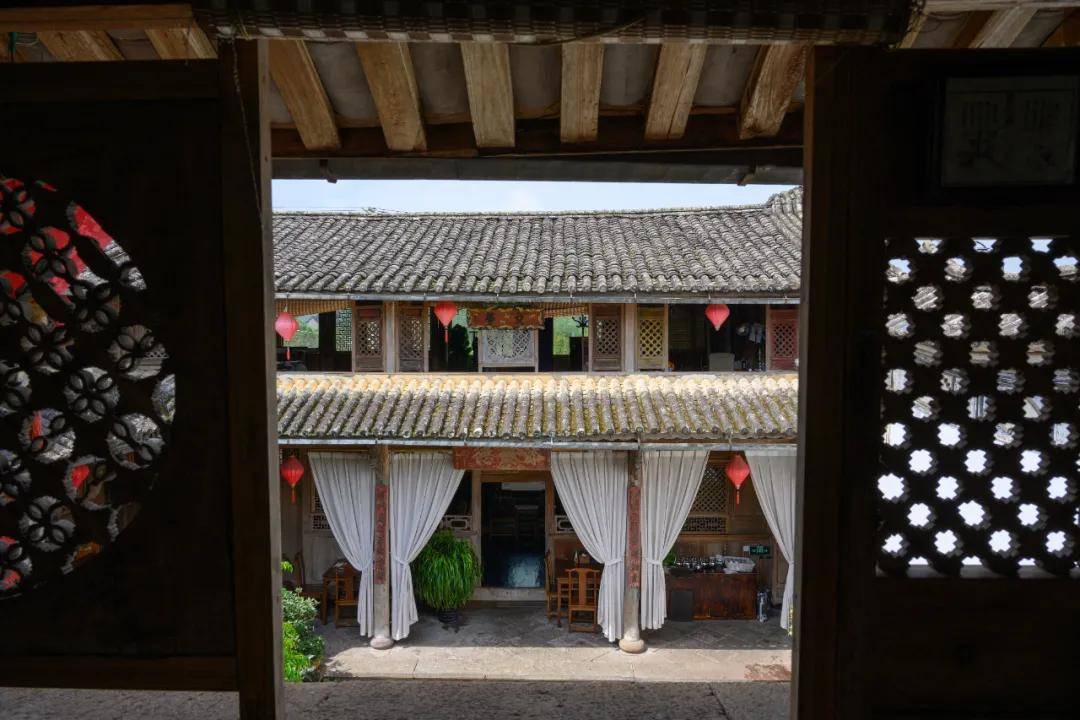 【幸福腾冲·民宿故事】张家大院:文物建筑与现代美学融合的度假空间