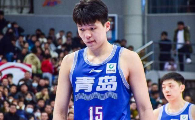 已有5名队员离队中国男篮传来重大消息,潜力新星张镇麟在首阶段训练中