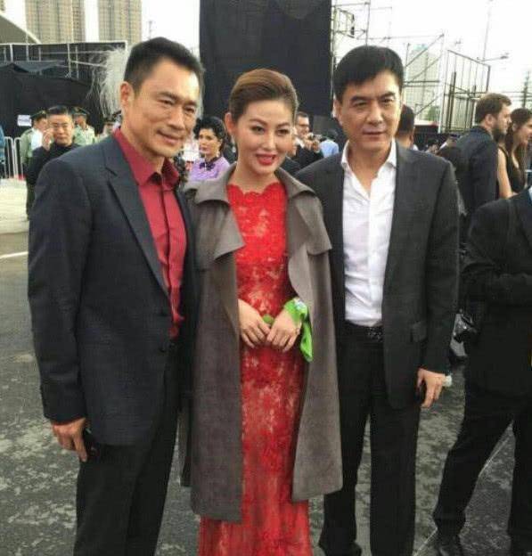 她被誉为"最美潘金莲",曾与潘长江春晚同台,今48岁风韵犹存