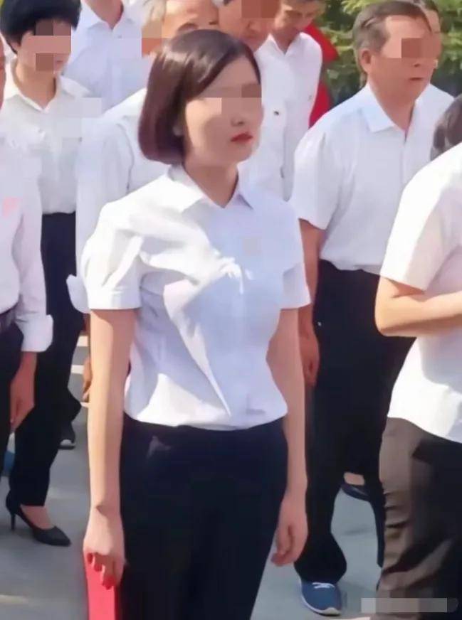 原创            李佩霞事件大反转！上级通报其犯罪行为被双开，还将承担刑事责任-李佩玲百度百科简介