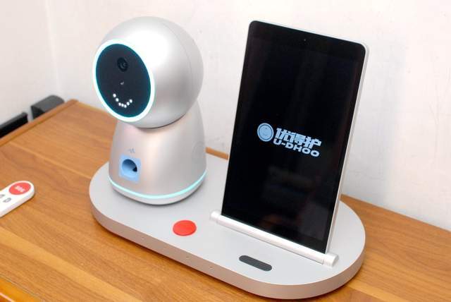 优得护养老陪伴机器人评测:用科技温暖,守护父母每一刻