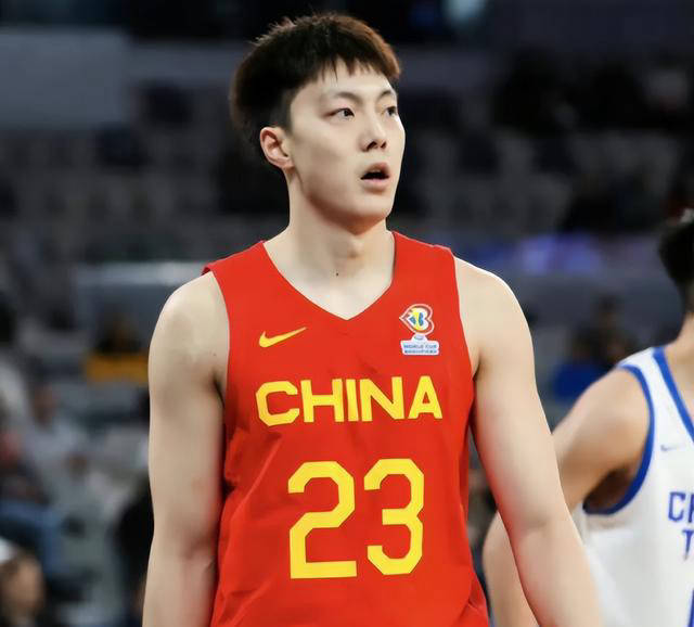 认可,"我对cba不算了解,但我觉得他的实力优于一些nba级别的年轻球员