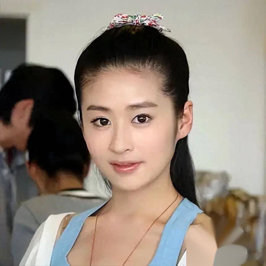 演员付辛博的老婆图片