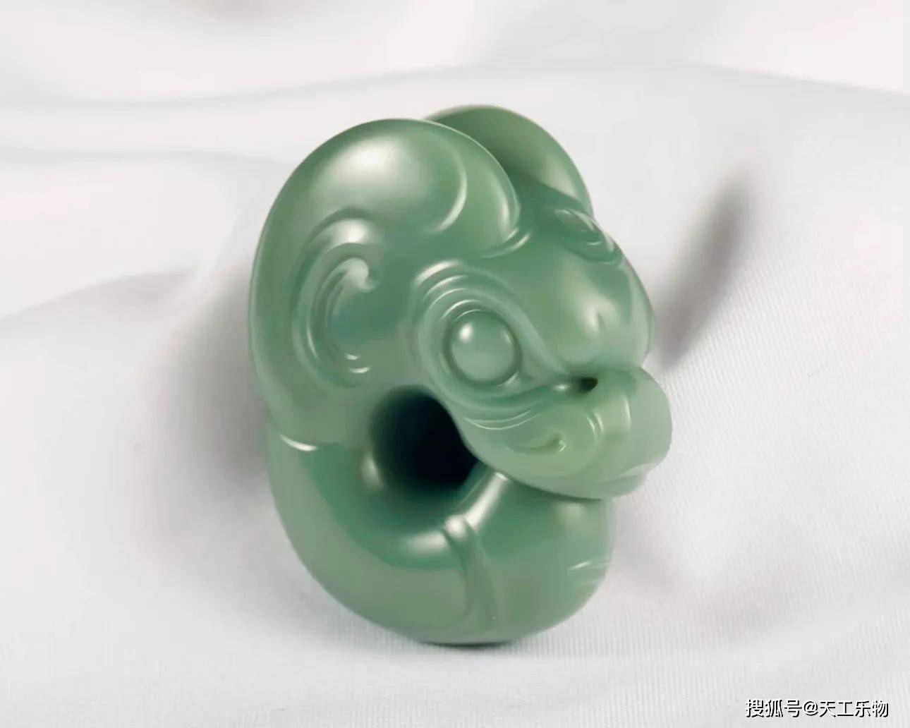 接受度最高的新和田玉！沙枣青籽料十大过人之处！_青玉_玉色_玉质