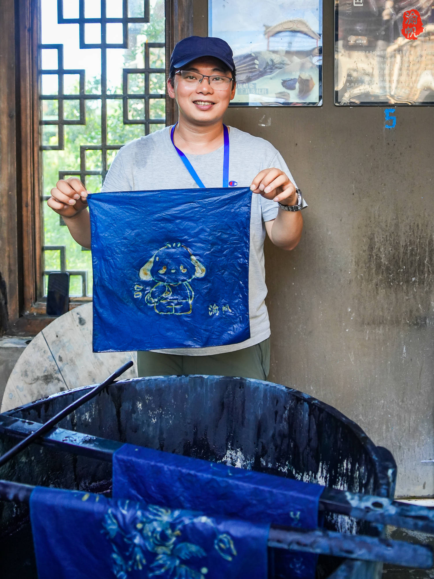 探秘非遗之乡丹寨,巧遇盛大的巡游活动,体验苗族蜡染的非凡魅力