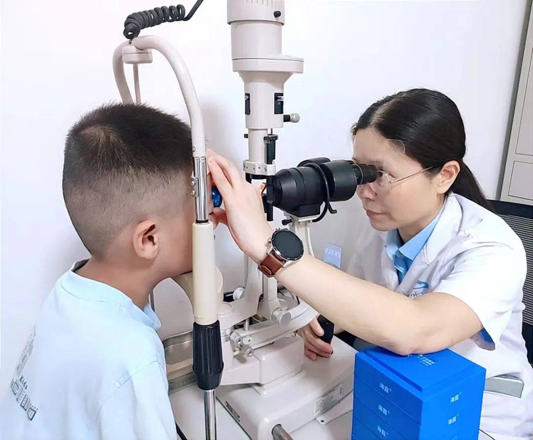 郴州眼视光全指南：从医学验光到青少年近视防控，一次把配镜这件事讲明白