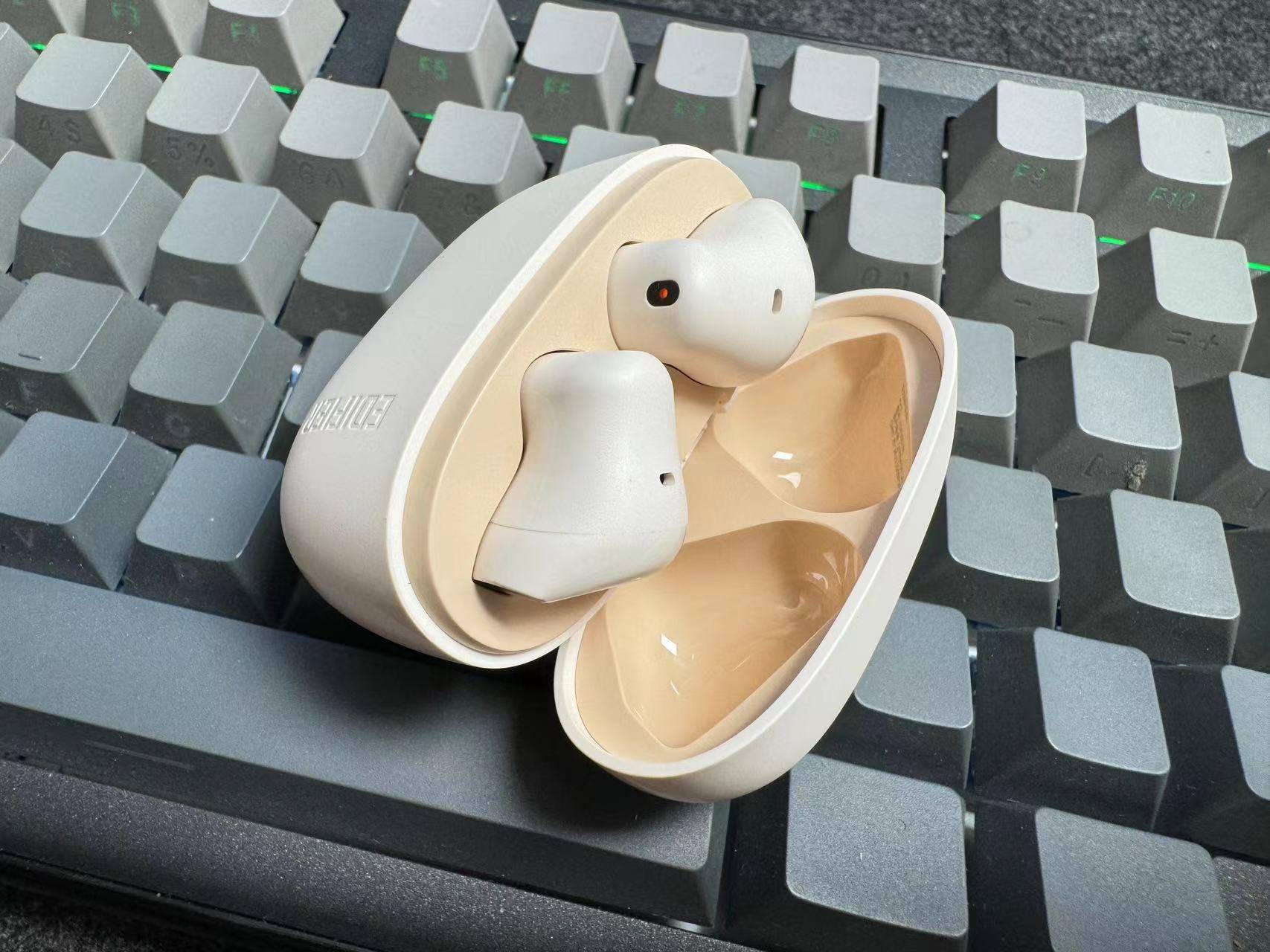 穷鬼打工人、学生党也能无痛拥有的无短板平价百元级漫步者耳机,性价比王者!