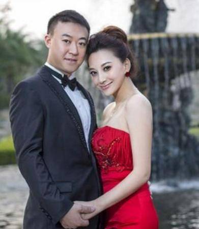 乒坛名将马琳花一套别墅及百万与前妻离婚,3年后再娶瑜伽教练