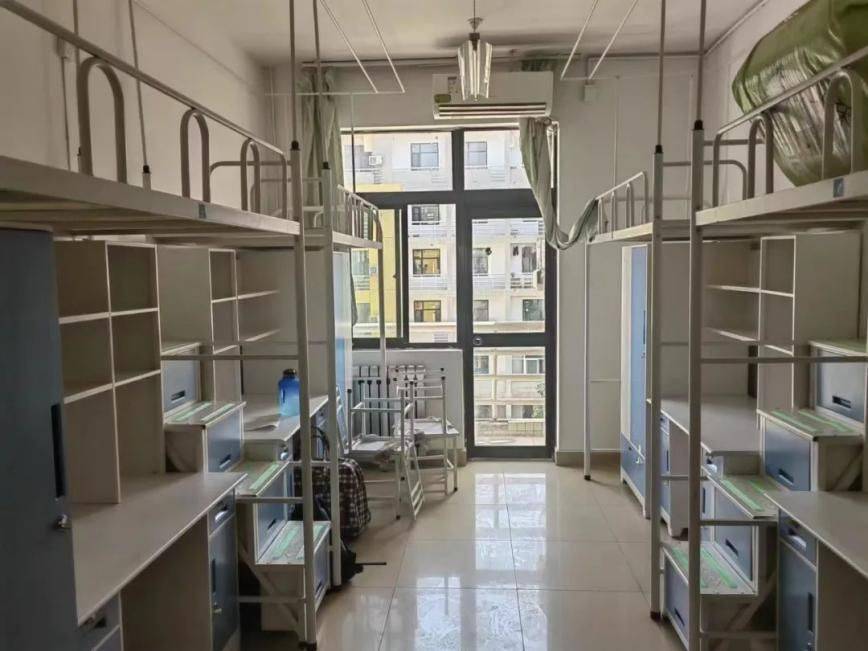 长安大学怎么样?环境好不好?提供接站服务!新生福利满满!