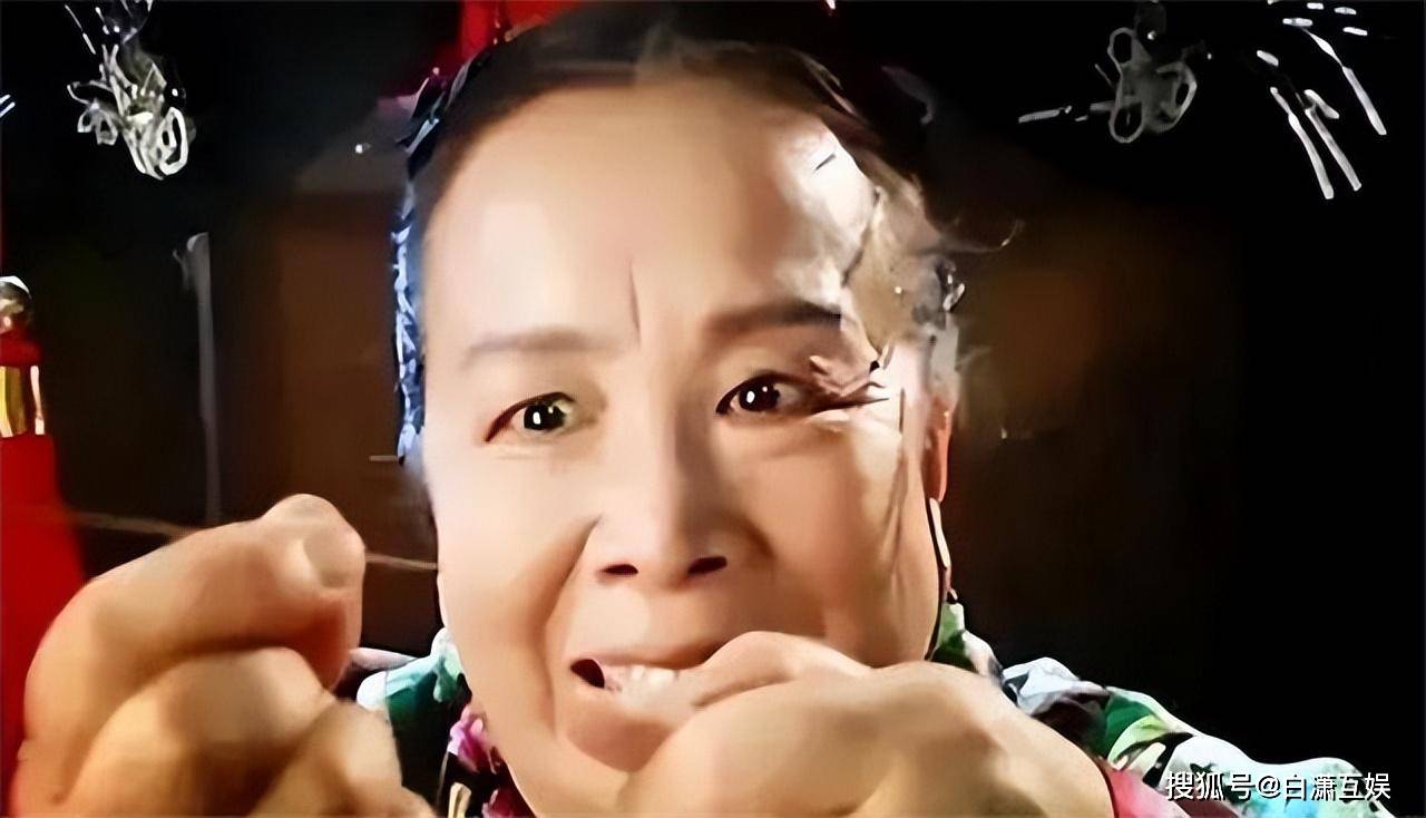 原创容嬷嬷李明启因演坏人被砸鸡蛋背负骂名20年现在她如何了