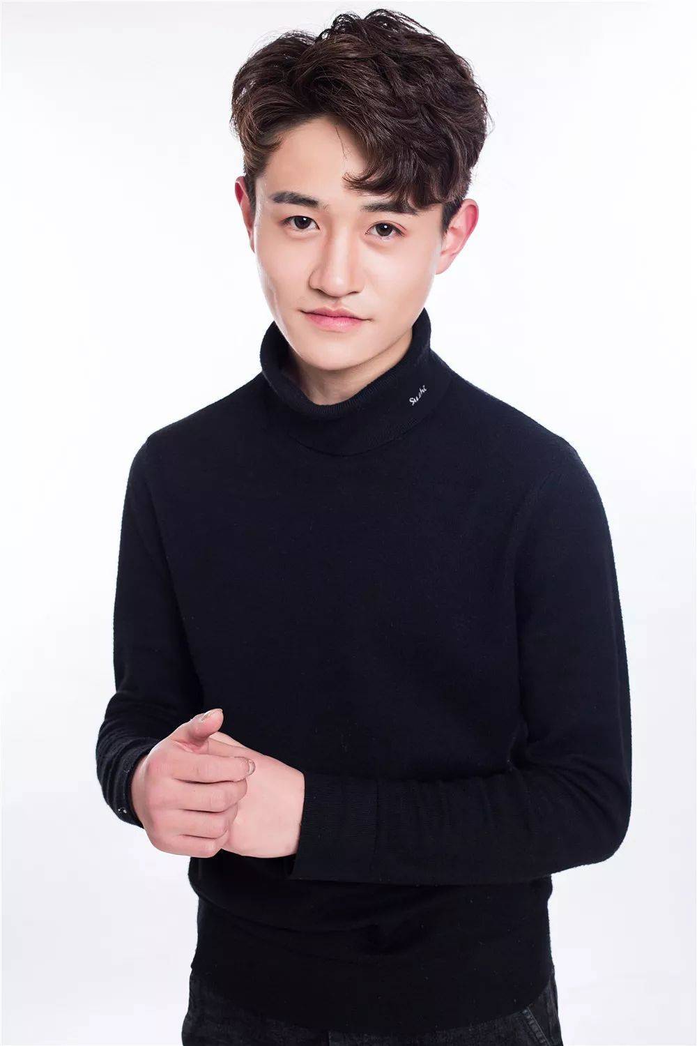 艾辰影视什么是见组照想当演员的你一定要知道