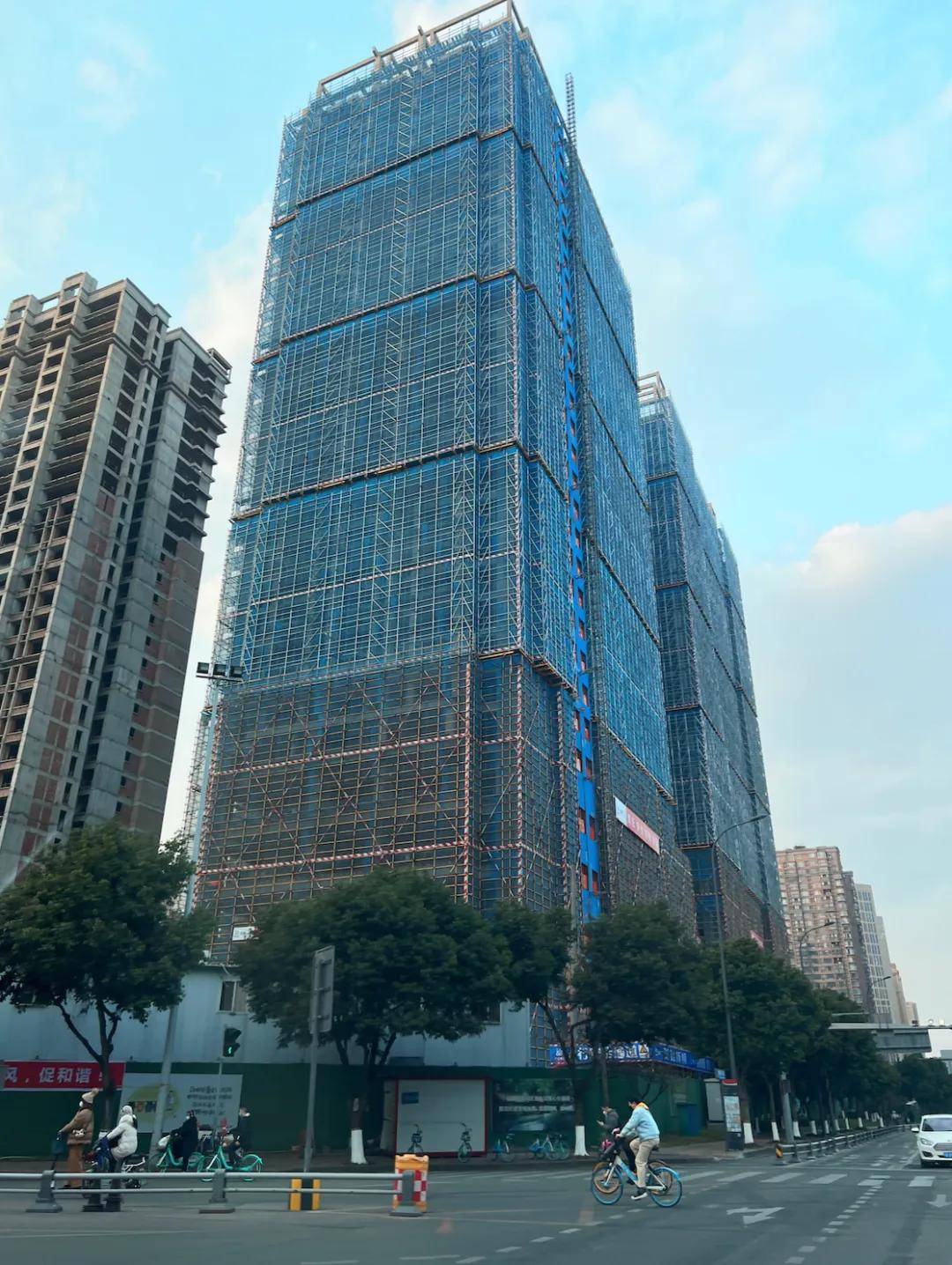 成都,天府二街37套房源全部流拍