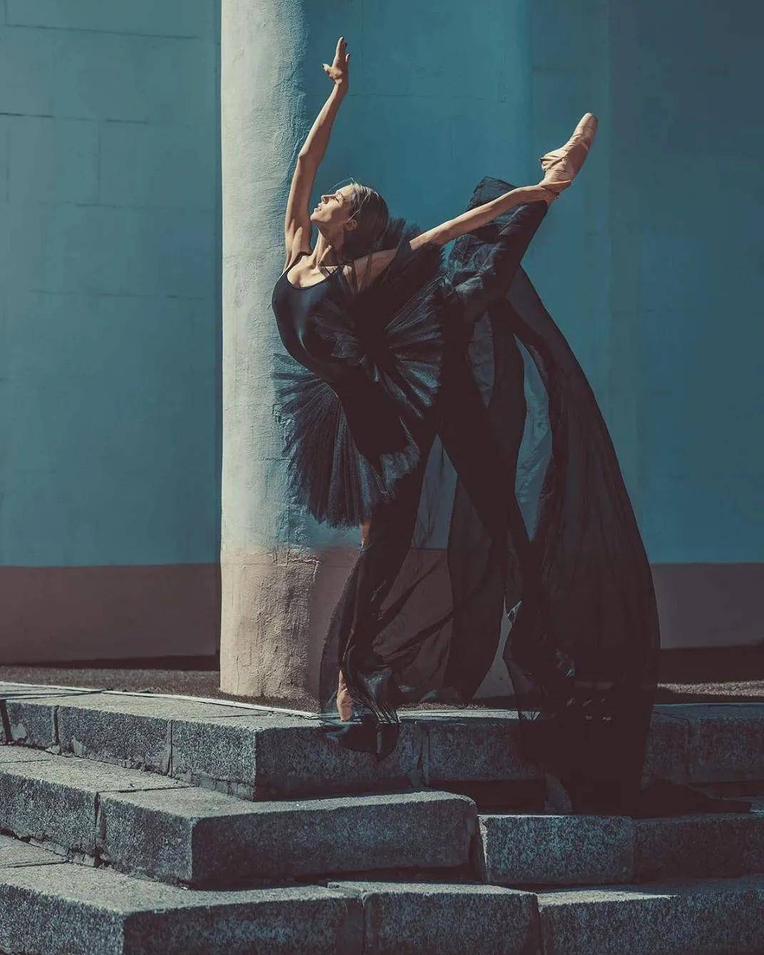 如此形体曼妙的芭蕾舞者,你怎能不心动