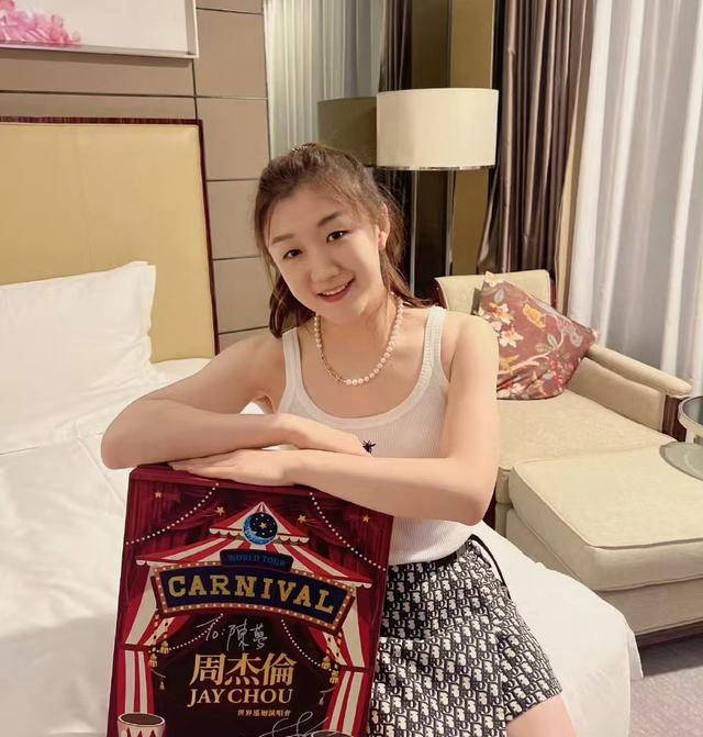 原创            陈梦退赛连连，马琳惊讶，孙颖莎表态-陈梦vs孙颖莎交手战绩