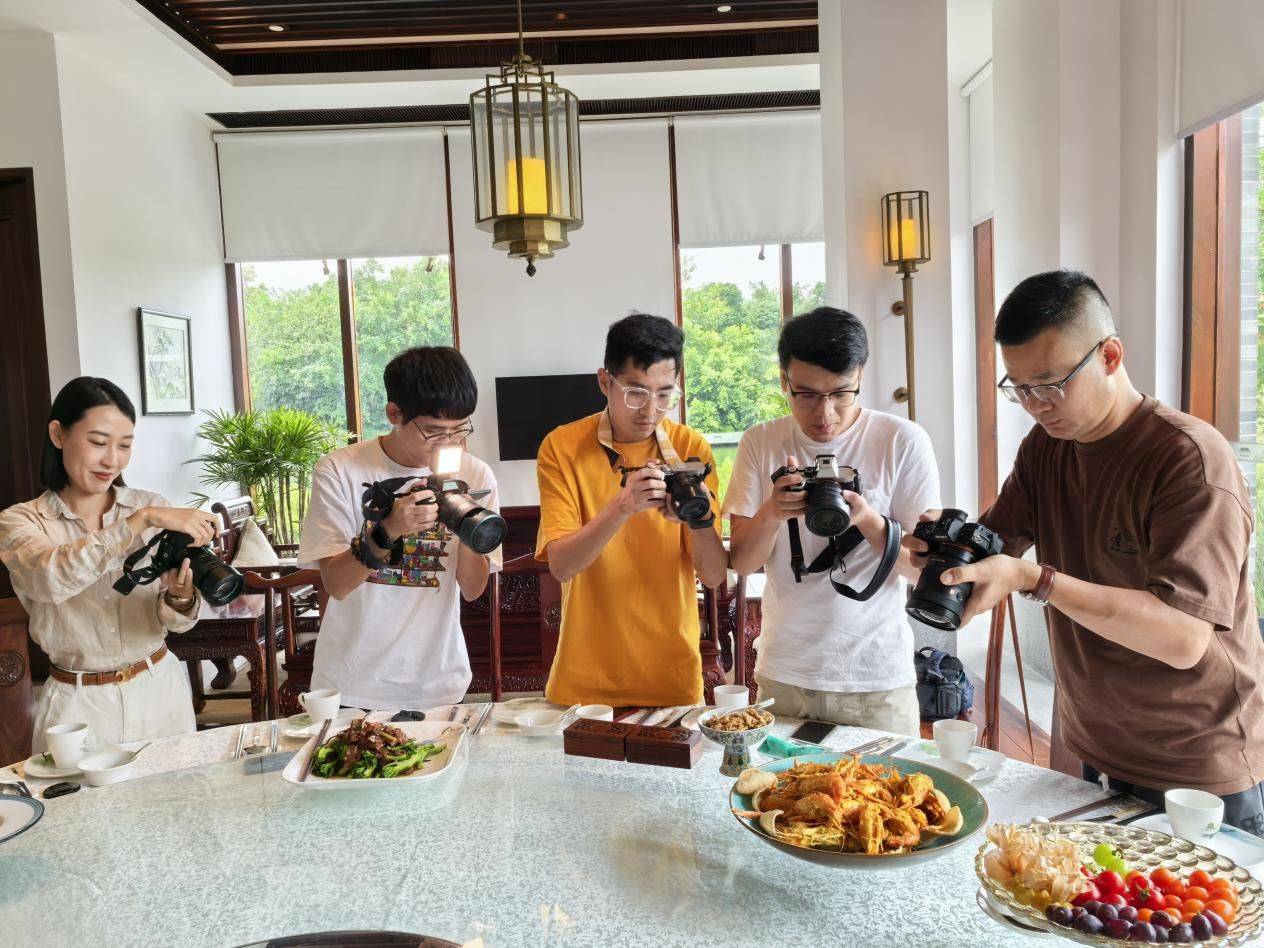 禅泉温泉度假酒店老板图片