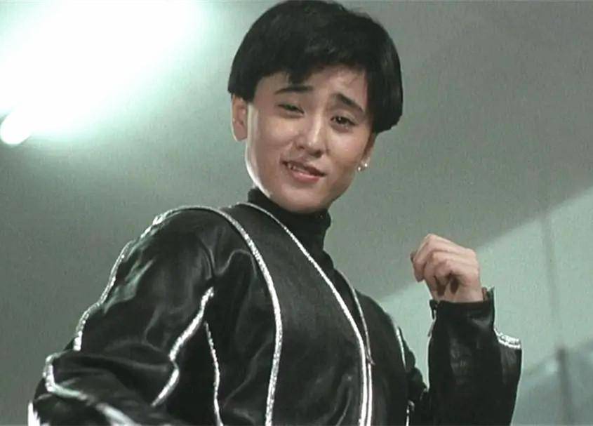 她的主要作品还有《天使行动》《龙之争霸》《飞越危墙》《黑海霸王花