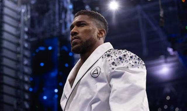 前两级拳王分析约书亚失利原因:承受过重负担,迷失应对之道