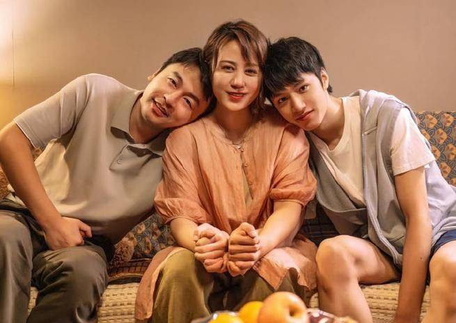 雷佳音为何出道18年无绯闻,看看妻子是谁就知道了