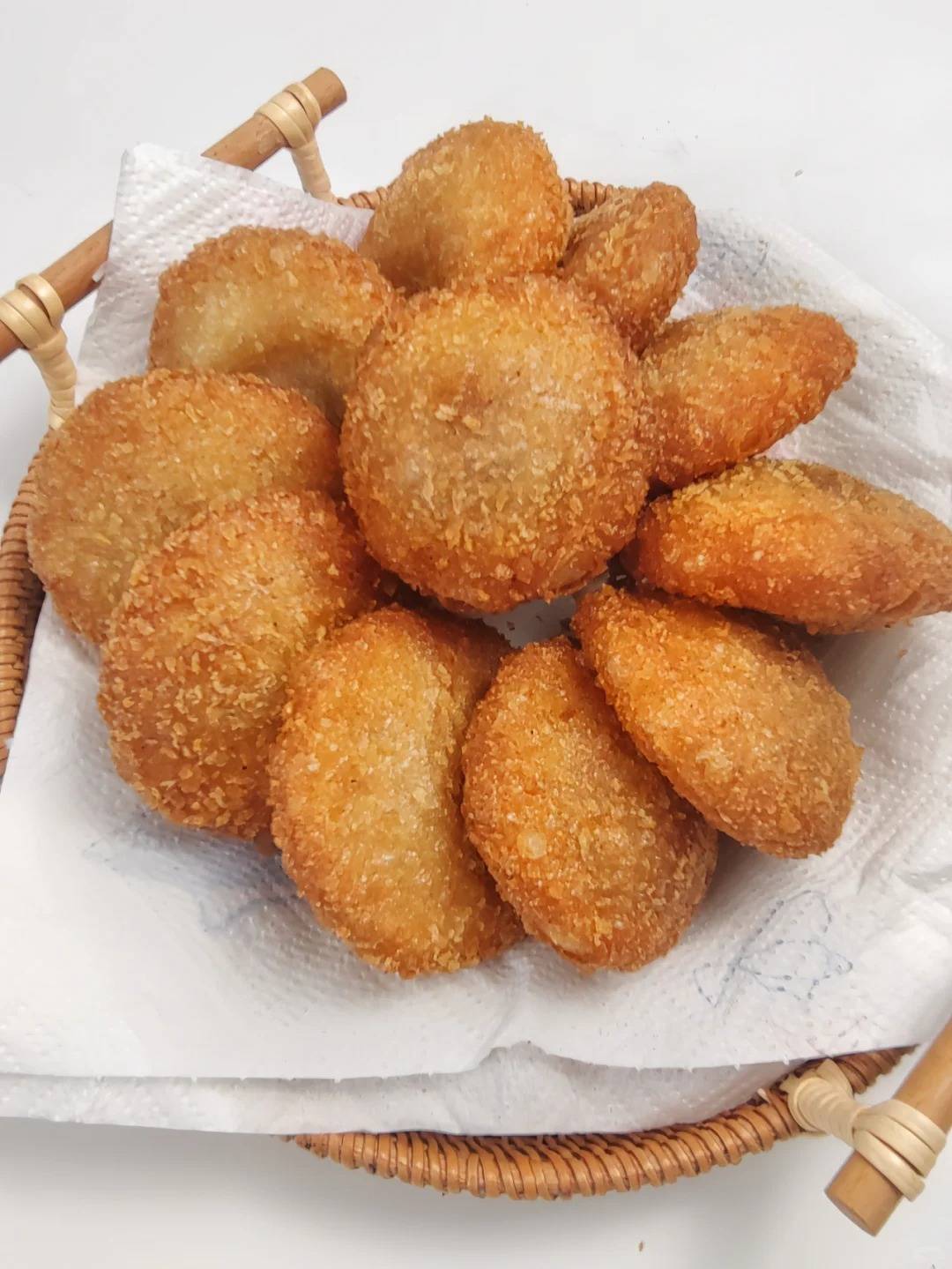 外皮酥脆,内里软糯香甜又拉丝的油炸糕,谁看了不流口水?