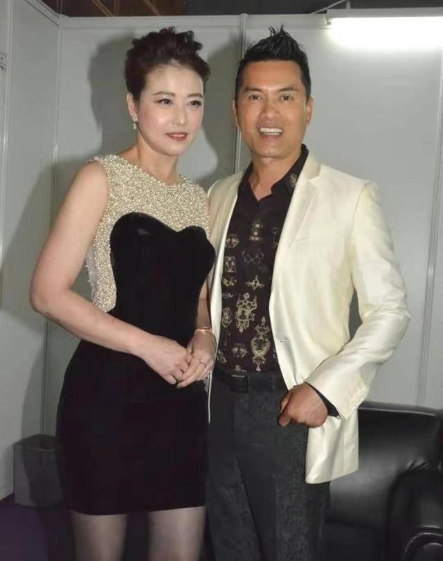 啧啧这哪是找了个老婆,简直是找了个军师加理财顾问啊!而吕良伟