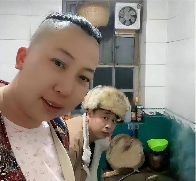 老蒯的真实身份被扒！商业版图太大，难怪东北雨姐这么硬气_视频_直播_红薯