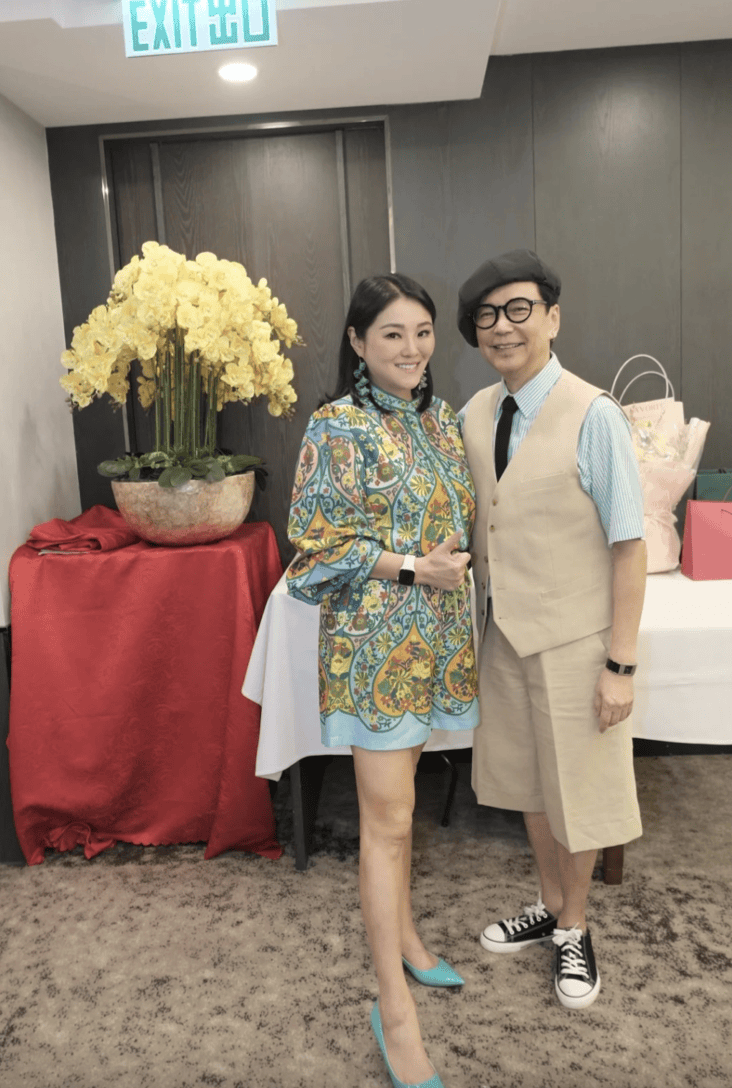 陈玉莲前男友贾思乐过70岁大寿!众多女星纷纷到场祝贺,老当益壮身体好