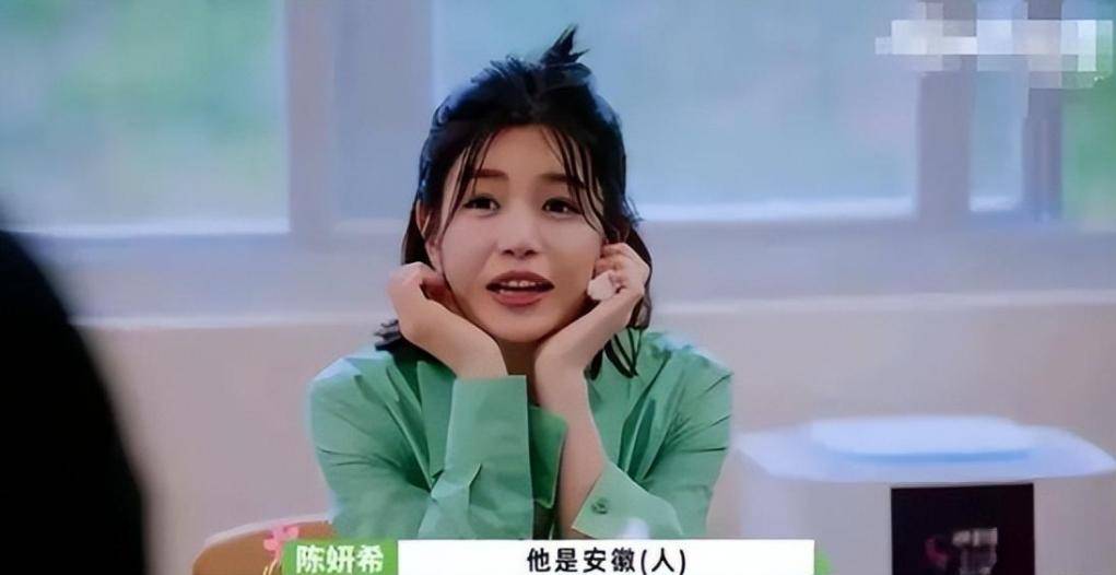 如今才明白,陈晓陈妍希为何屡被传婚变,吴君如早就给出答案