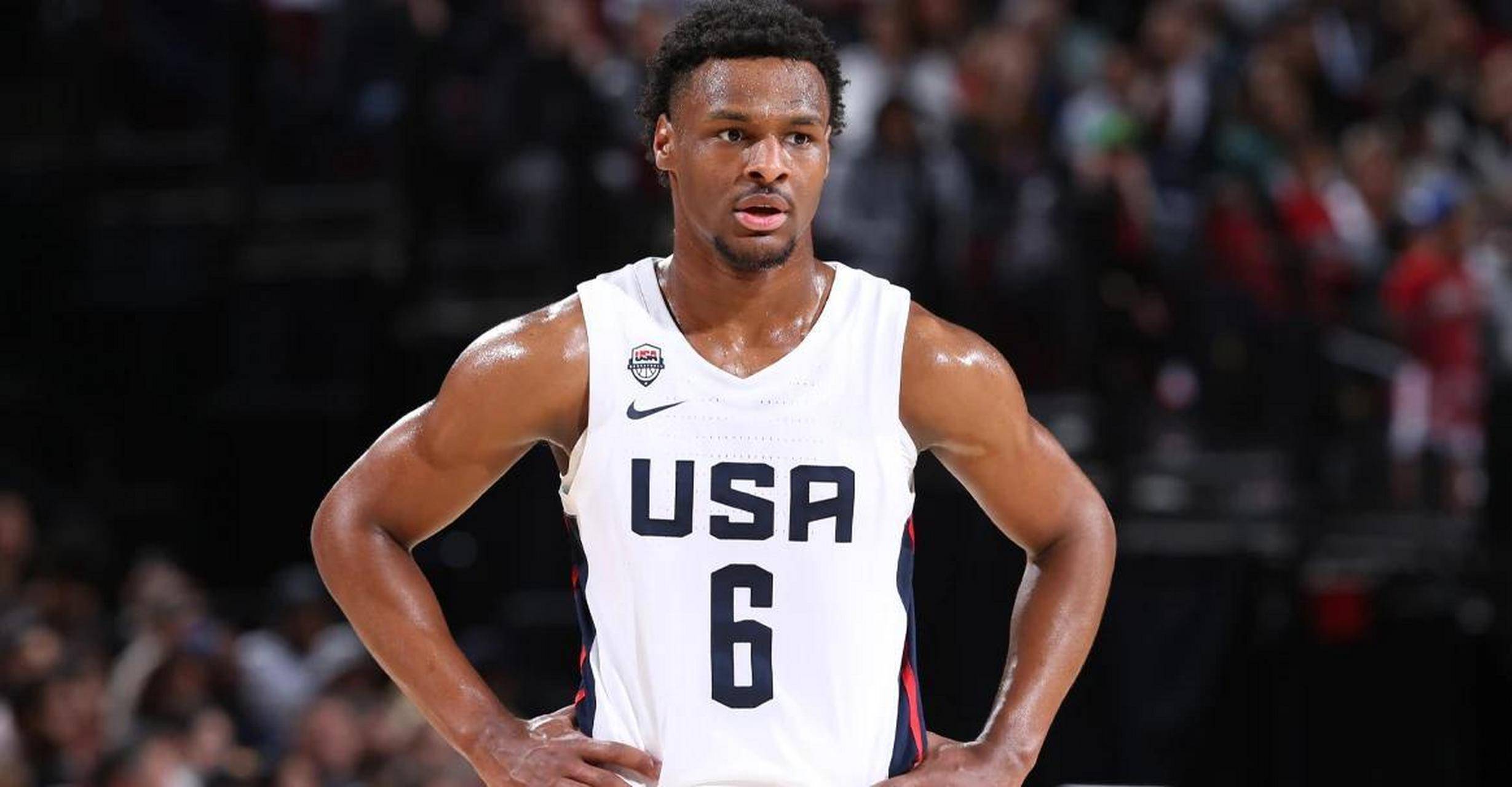 年薪仅 800 万美元,但他在球场上的表现却有着 1800 万美元球星的风范