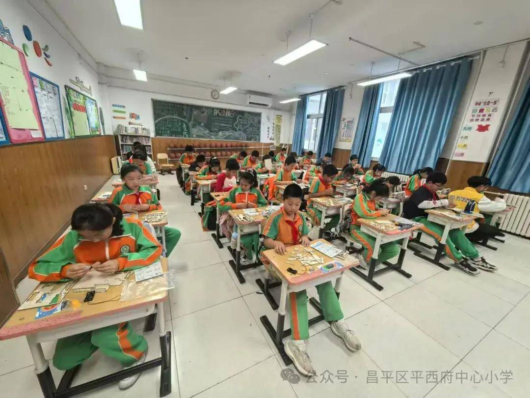 平西府中心白庙小学图片