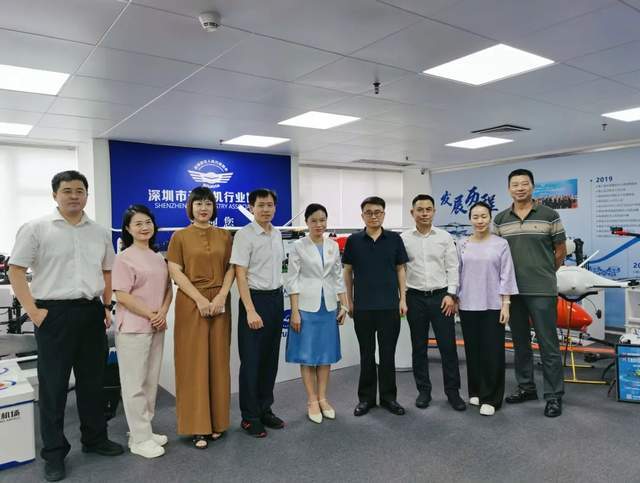 韦朝晖带队赴广交会学习交流并在广东调研